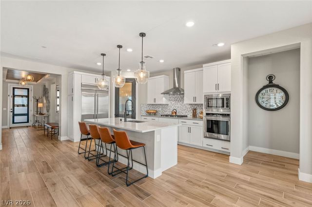 14 Autumn Palm Avenue, Henderson, NV 89011