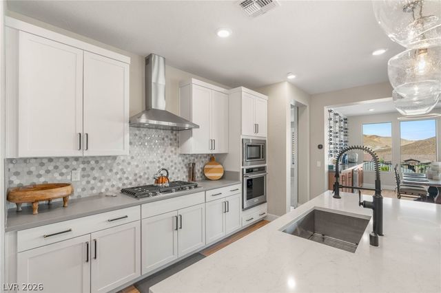 14 Autumn Palm Avenue, Henderson, NV 89011