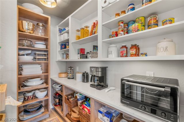 14 Autumn Palm Avenue, Henderson, NV 89011