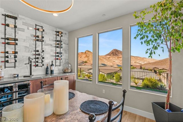 14 Autumn Palm Avenue, Henderson, NV 89011