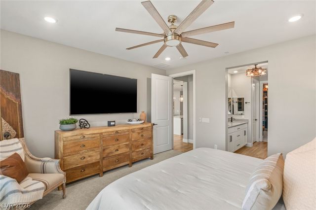 14 Autumn Palm Avenue, Henderson, NV 89011