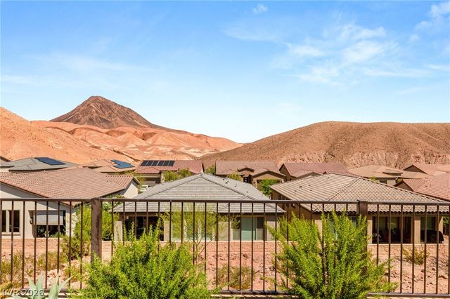 14 Autumn Palm Avenue, Henderson, NV 89011