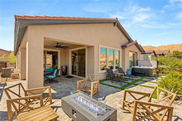 14 Autumn Palm Avenue, Henderson, NV 89011