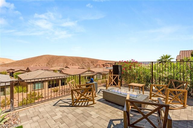 14 Autumn Palm Avenue, Henderson, NV 89011