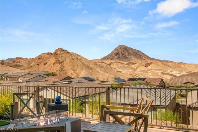 14 Autumn Palm Avenue, Henderson, NV 89011