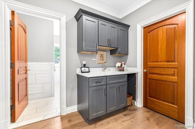 543 Deer Street, Plymouth, MI 48170