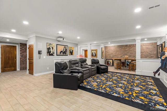 543 Deer Street, Plymouth, MI 48170