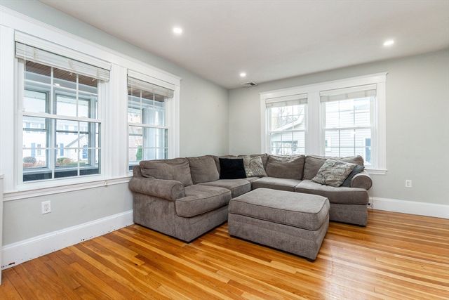 171 Milton St, Quincy, MA 02170