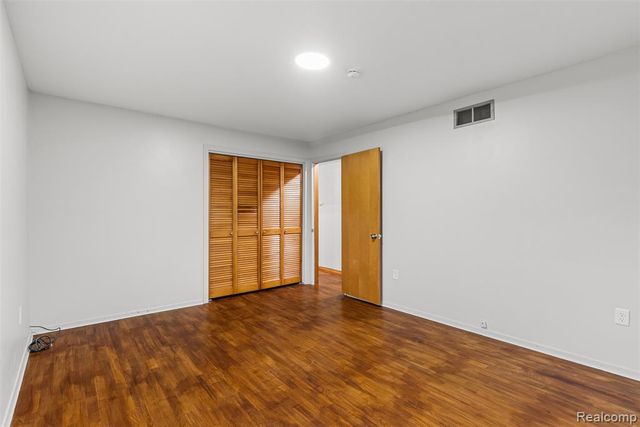 6079 Lennon Road, Swartz Creek, MI 48473