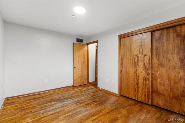 6079 Lennon Road, Swartz Creek, MI 48473