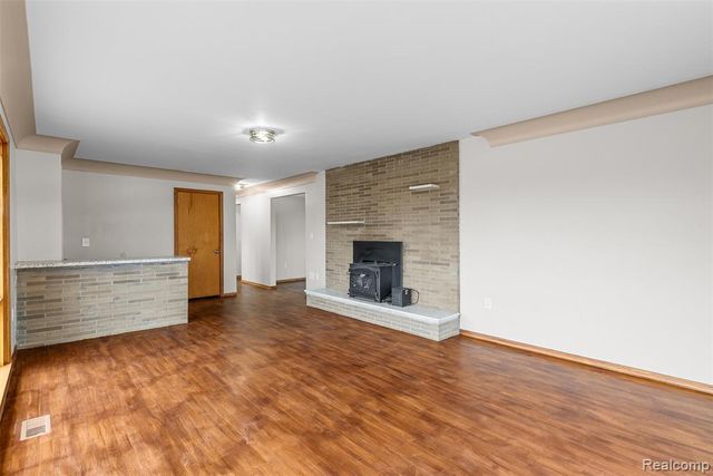 6079 Lennon Road, Swartz Creek, MI 48473