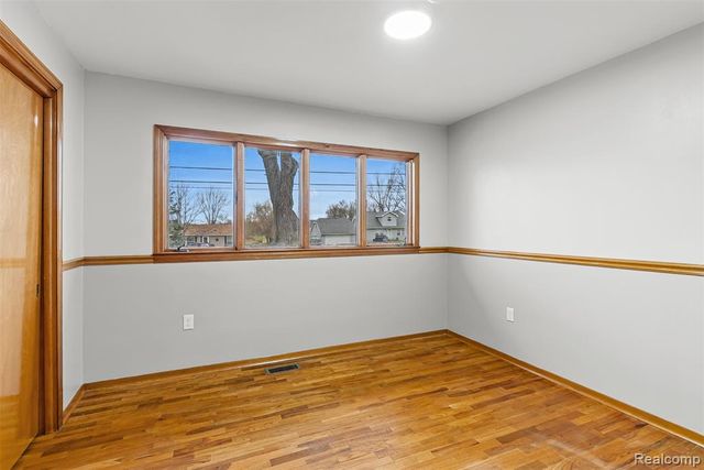 6079 Lennon Road, Swartz Creek, MI 48473