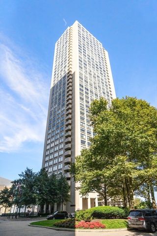 85 E India Row 41 AB, Boston, MA 02110