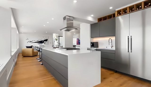 85 E India Row 41 AB, Boston, MA 02110