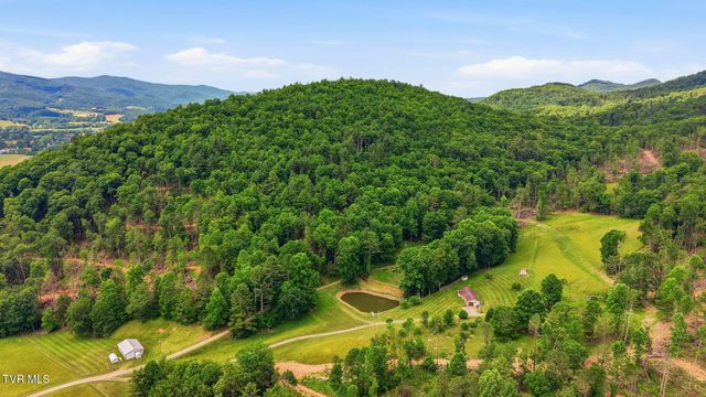 1244 South Shady Street, Mountain City, TN 37683