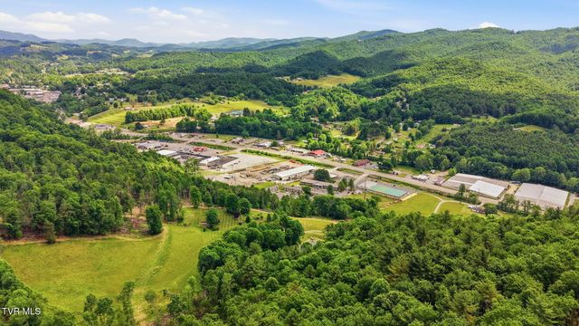 1244 South Shady Street, Mountain City, TN 37683