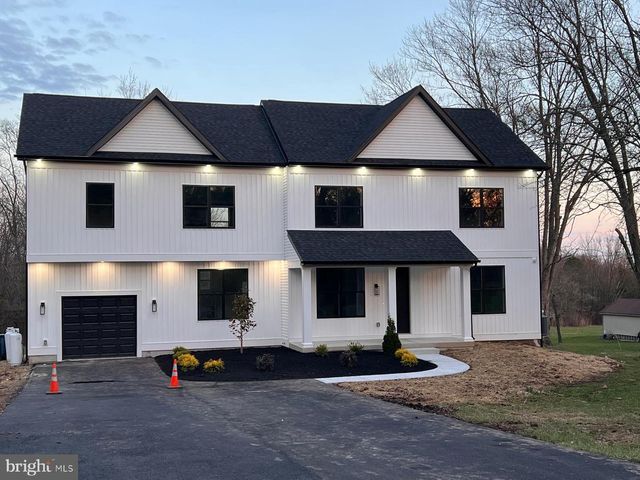 106 MARON RD, Hatfield, PA 19440