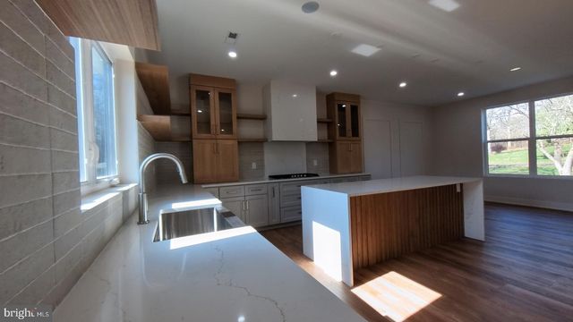 106 MARON RD, Hatfield, PA 19440