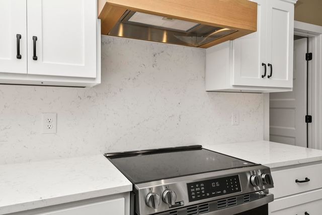 648 Panorama Drive, Cape Fair, MO 65624