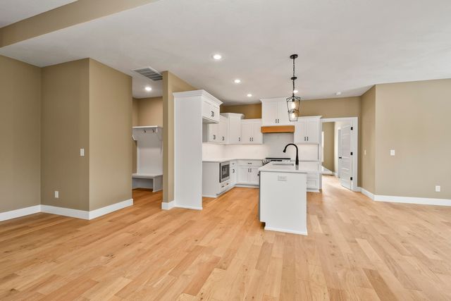 648 Panorama Drive, Cape Fair, MO 65624