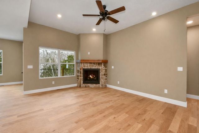 648 Panorama Drive, Cape Fair, MO 65624