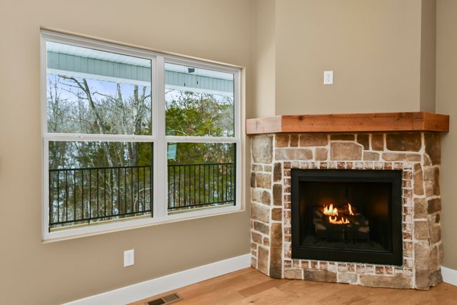 648 Panorama Drive, Cape Fair, MO 65624