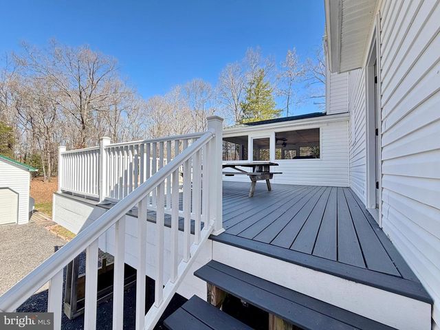 11340 DOBBINS LN, La Plata, MD 20646