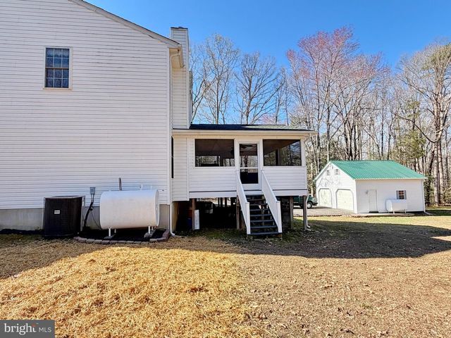 11340 DOBBINS LN, La Plata, MD 20646