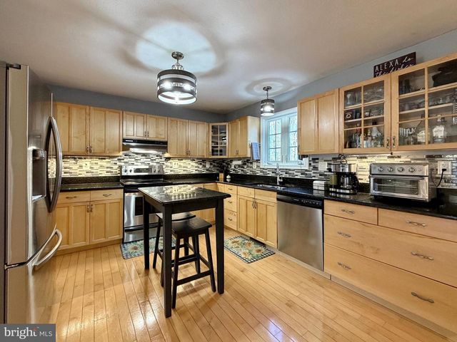 11340 DOBBINS LN, La Plata, MD 20646