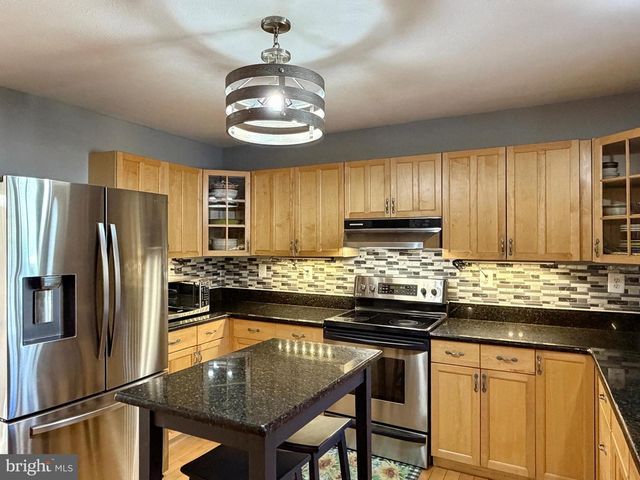 11340 DOBBINS LN, La Plata, MD 20646