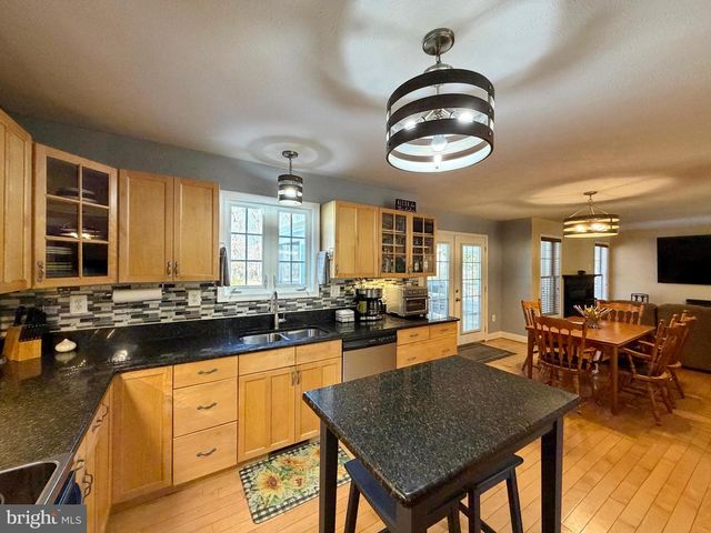 11340 DOBBINS LN, La Plata, MD 20646