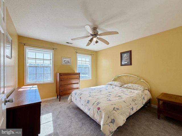 11340 DOBBINS LN, La Plata, MD 20646