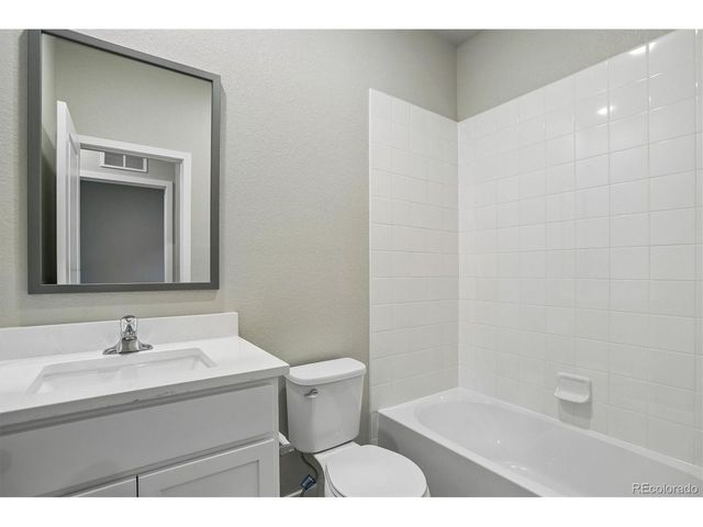 965 Cascade Falls St, Severance, CO 80550