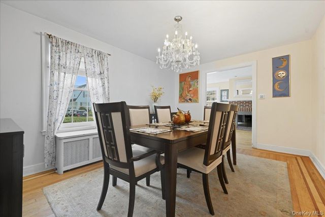 143 Bromleigh Road, Stewart Manor, NY 11530