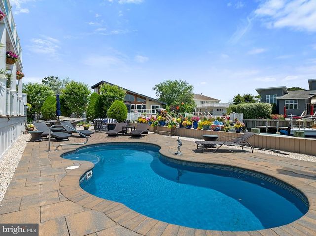 310 BEACH PLUM DR, Long Beach Township, NJ 08008