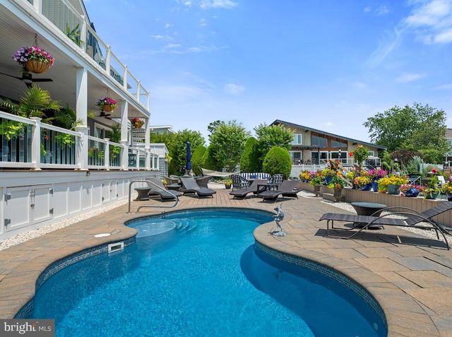 310 BEACH PLUM DR, Long Beach Township, NJ 08008