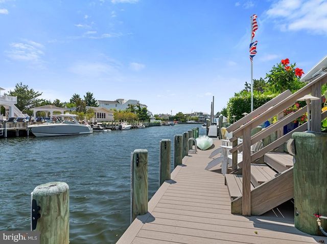 310 BEACH PLUM DR, Long Beach Township, NJ 08008