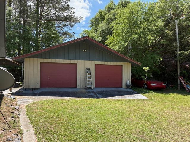 2153 Johnny Murphy, Dothan, AL 36301