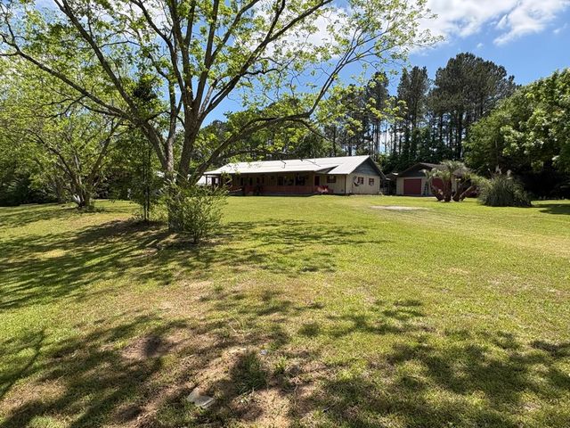 2153 Johnny Murphy, Dothan, AL 36301