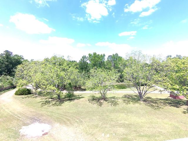 2153 Johnny Murphy, Dothan, AL 36301