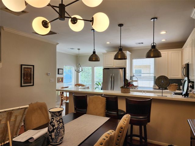 2722 Crawford Street, Houston, TX 77004