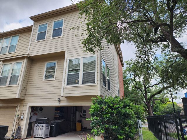 2722 Crawford Street, Houston, TX 77004