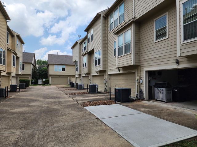 2722 Crawford Street, Houston, TX 77004