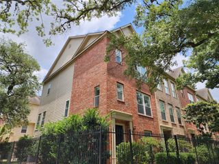 2722 Crawford Street, Houston, TX 77004