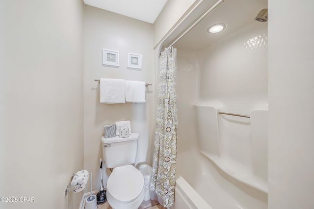 8730 Thomas Drive 410, Panama City, FL 32408