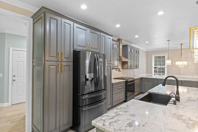 2544 Lake Vista Dr., Little River, SC 29566