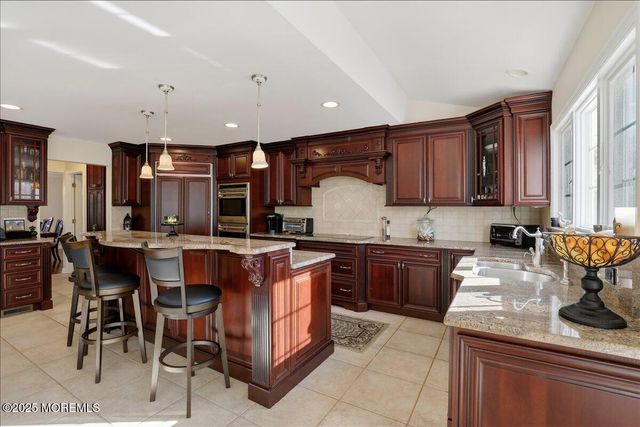 12 Tall Woods Drive, Manalapan, NJ 07726