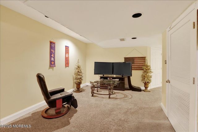 12 Tall Woods Drive, Manalapan, NJ 07726