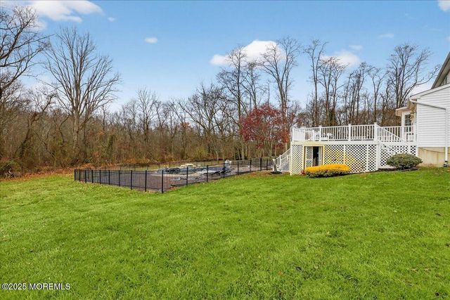 12 Tall Woods Drive, Manalapan, NJ 07726