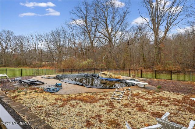 12 Tall Woods Drive, Manalapan, NJ 07726